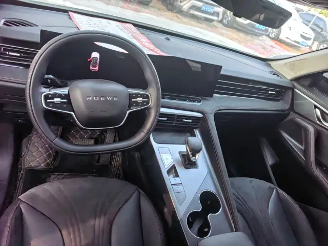 Roewe D5X DMH — Фото автомобиля 9