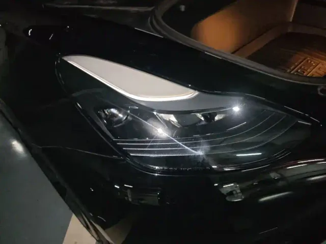 Tesla Model 3 — Фото автомобиля 7