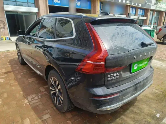Volvo XC60 — Фото автомобиля 22