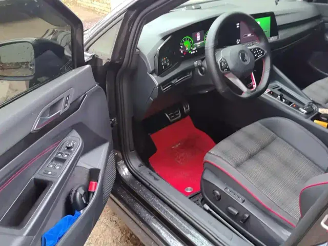 Volkswagen Golf GTI — Фото автомобиля 9