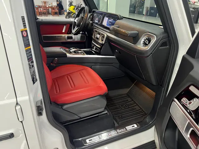 Mercedes-Benz G-Class — Фото автомобиля 12