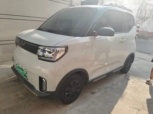 Фотография автомобиля — Wuling Hongguang Mini EV