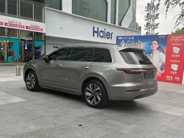 Li Auto ONE — Фото автомобиля 12