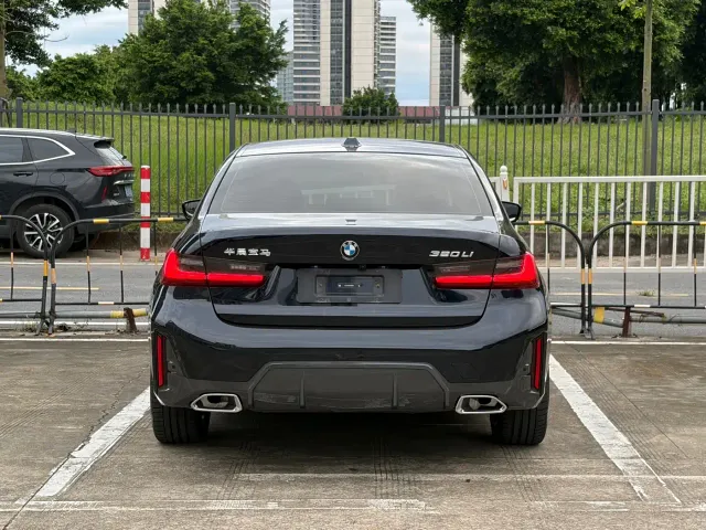 BMW 3 Series — Фото автомобиля 5