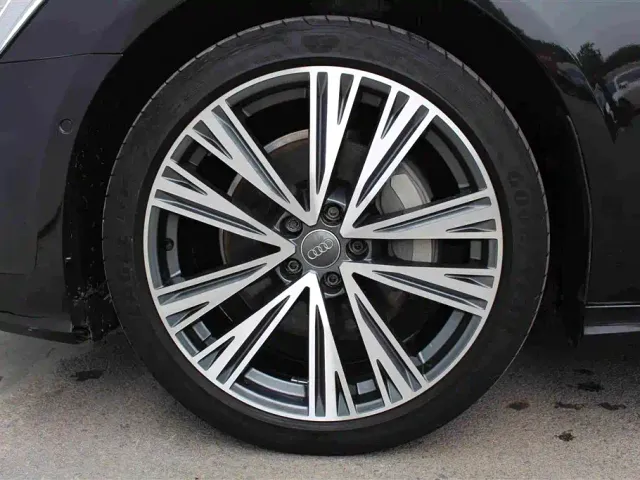 Audi A6L — Фото автомобиля 7