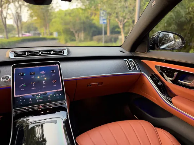 Mercedes-Benz S-Class — Фото автомобиля 17