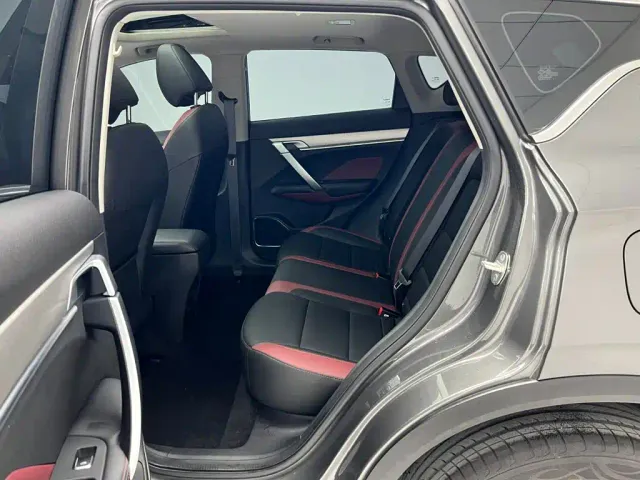 Geely Binyue — Фото автомобиля 16