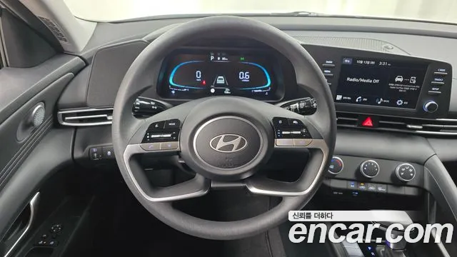 Hyundai Avante — Фото автомобиля 18
