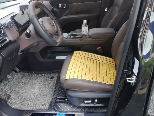 Wuling Starlight 730 — Фото автомобиля 9