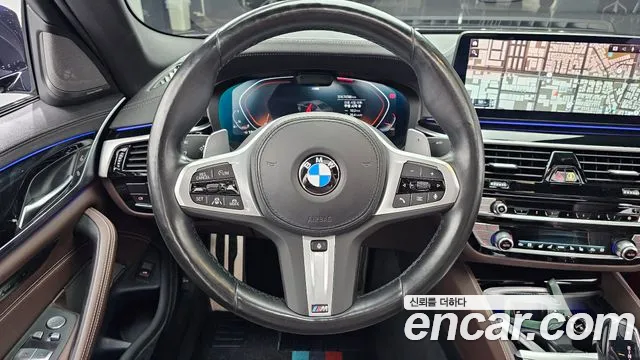 BMW 5 Series G30 — Фото автомобиля 19