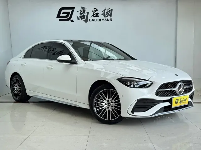 Mercedes-Benz C-Class — Фото автомобиля 3