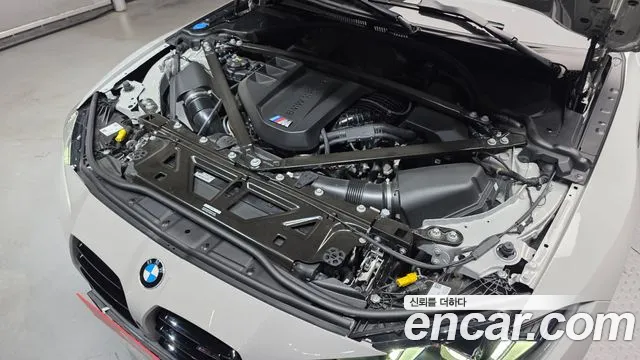 BMW M4 — Фото автомобиля 6