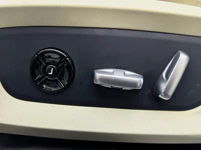 Li Auto ONE — Фото автомобиля 13