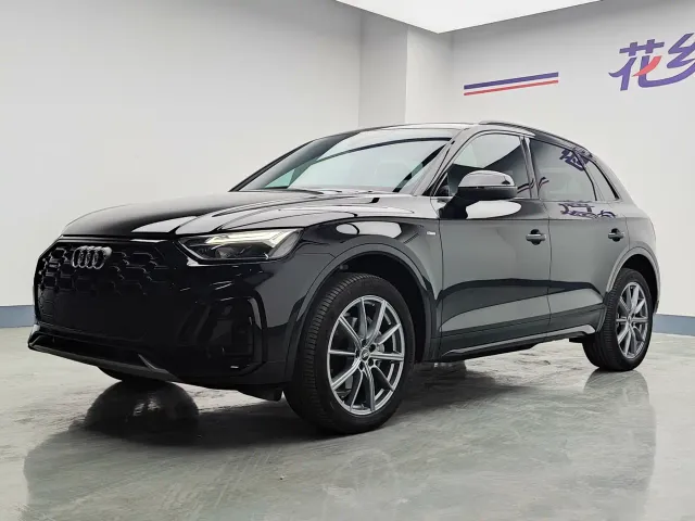 Фотография автомобиля — Audi Q5L