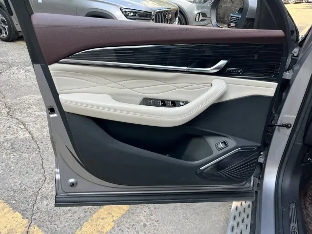 Geely Xingyue L — Фото автомобиля 8