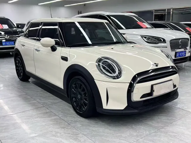 MINI Hatch — Фото автомобиля 3
