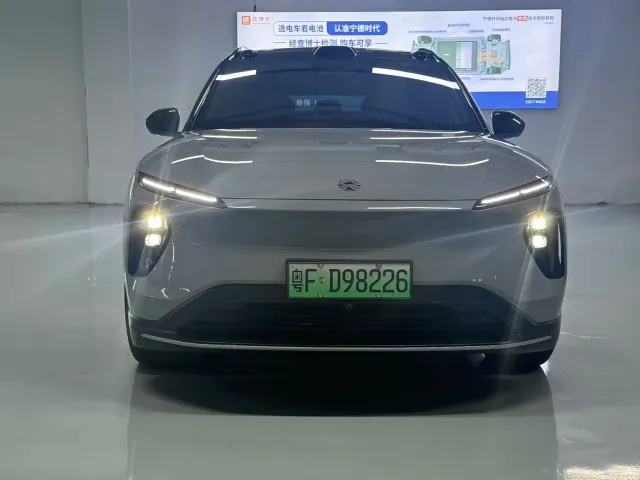 Nio ES6 — Фото автомобиля 2