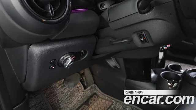 Mini Cooper Cooper 5 дверей Classic — Фото автомобиля 14
