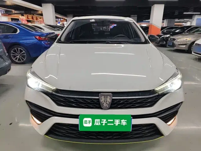Roewe i5 — Фото автомобиля 2