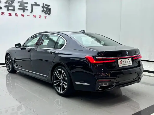 BMW 7 Series — Фото автомобиля 23