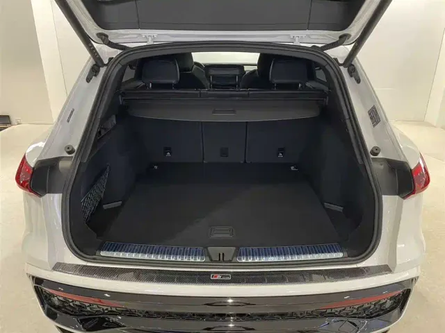 Audi Q5L — Фото автомобиля 6