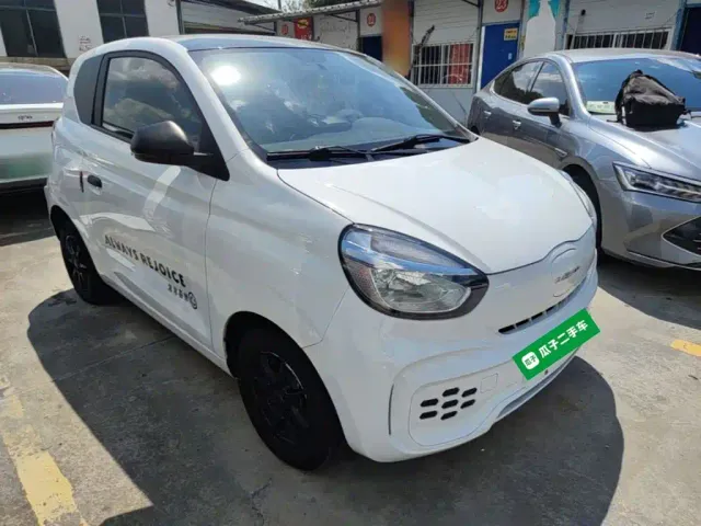 Roewe Clever — Фото автомобиля 3