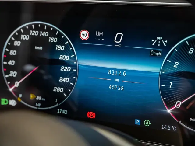 Mercedes-Benz S-Class — Фото автомобиля 7