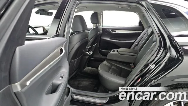 Hyundai Grandeur New — Фото автомобиля 17