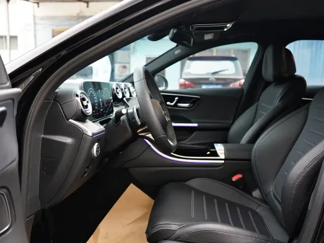 Mercedes-Benz C-Class — Фото автомобиля 12