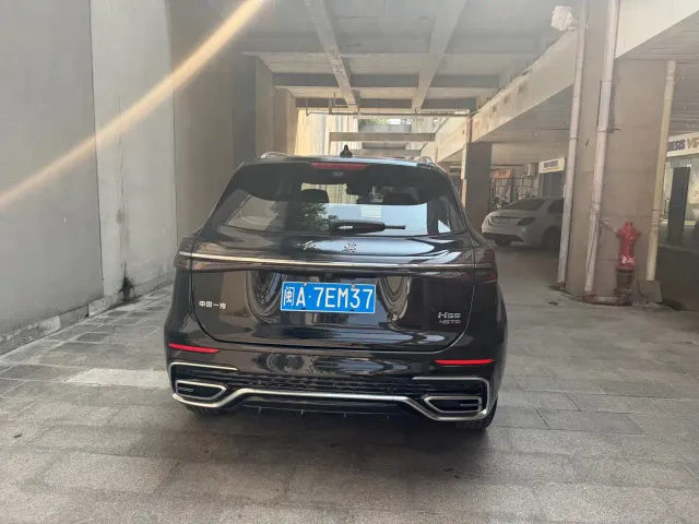 Hongqi HS5 — Фото автомобиля 8