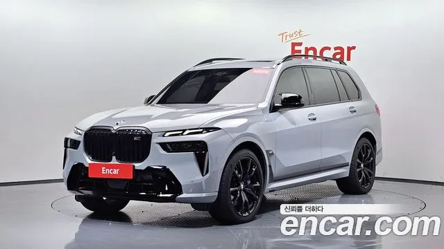 BMW X7 — Фото автомобиля 7