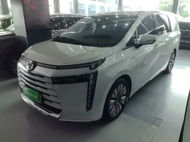 Фотография автомобиля — GAC Trumpchi E8