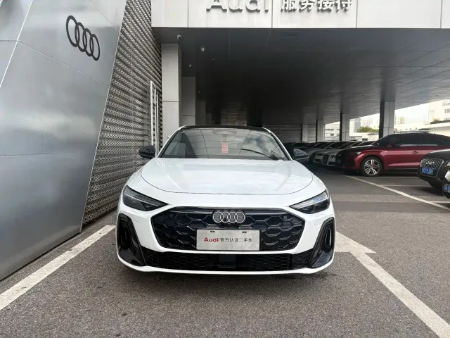 Audi A5L — Фото автомобиля 2