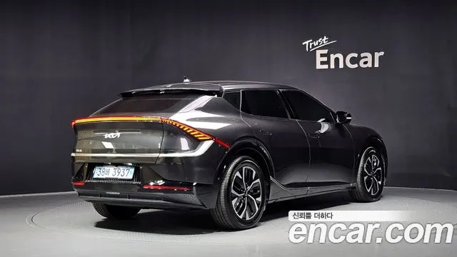 Kia EV6 — Фото автомобиля 2