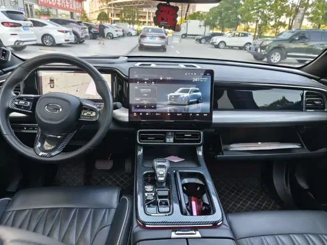 GAC Trumpchi GS8 — Фото автомобиля 8