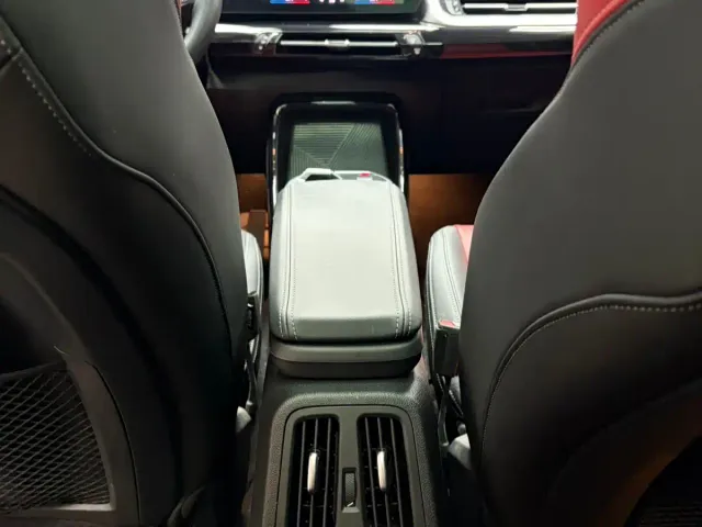 BMW X1 — Фото автомобиля 14