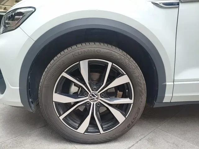 Volkswagen T-Roc — Фото автомобиля 15