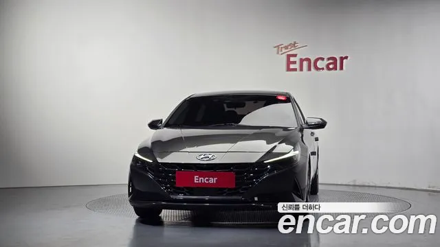 Hyundai Avante — Фото автомобиля 3