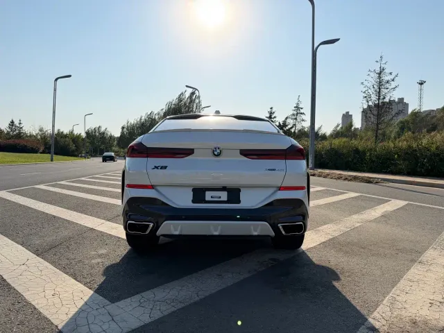 BMW X6 — Фото автомобиля 5