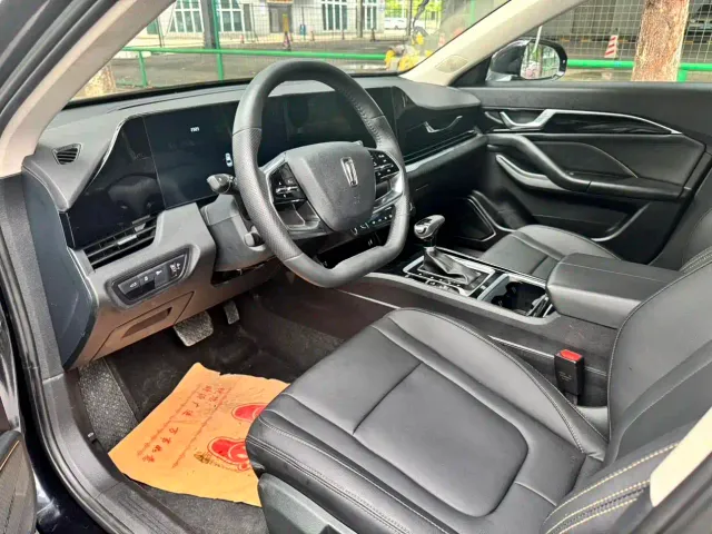 Bestune B70 — Фото автомобиля 5