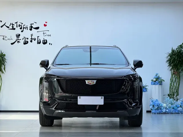 Cadillac XT5 — Фото автомобиля 2