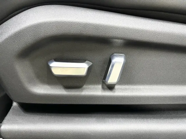 Wuling Jiachen — Фото автомобиля 14