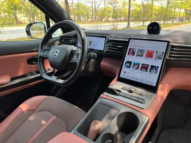 Nio EC6 — Фото автомобиля 10
