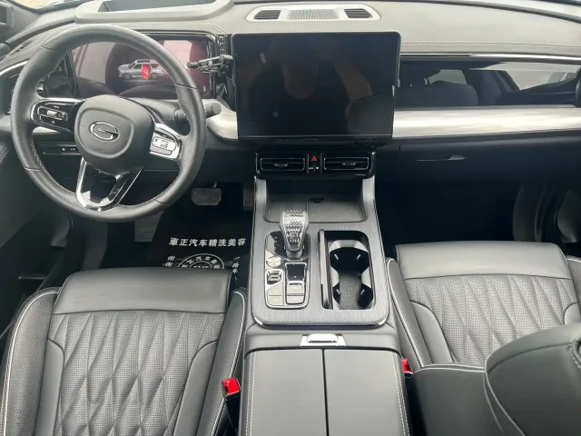 GAC Trumpchi GS8 — Фото автомобиля 12