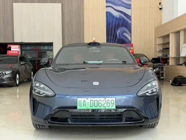 Xiaomi SU7 — Фото автомобиля 2