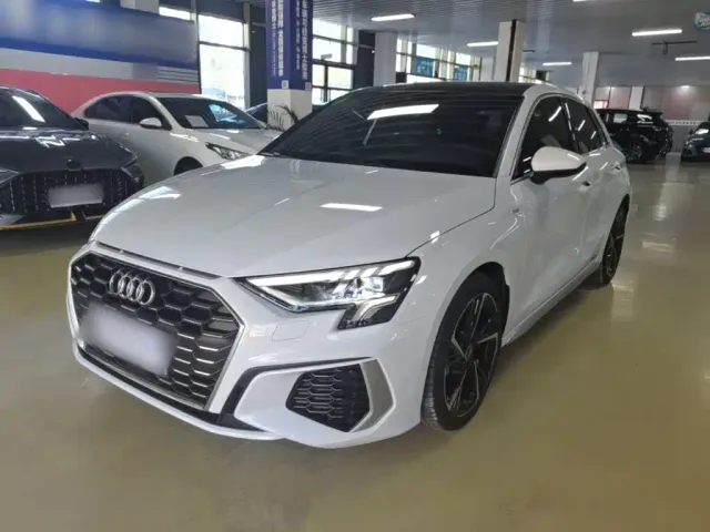 Фотография автомобиля — Audi A3