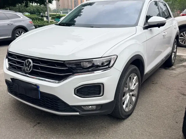 Фотография автомобиля — Volkswagen T-Roc