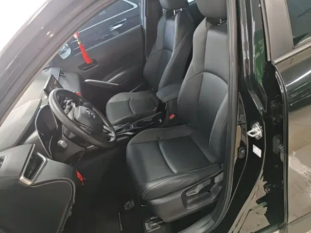 Toyota Frontlander — Фото автомобиля 14