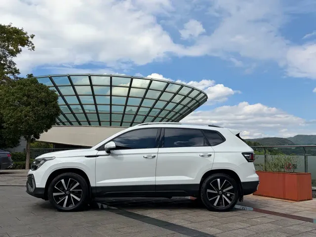 Volkswagen Tharu — Фото автомобиля 20