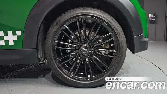 Mini Cooper Cooper Classic Plus — Фото автомобиля 20
